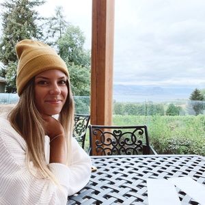 Meet your Posher, Melissa